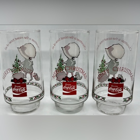 3- 16 Oz Vintage Holly Hobbie Christmas Coca Cola Glasses - Picture 2 of 4